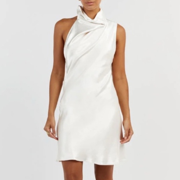 DISSH WHITE SATIN BACKLESS MINI DRESS WEDDING RECEPTION - Picture 1 of 8